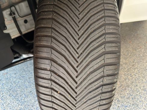 Used 2025 Mercedes-Benz GLE 350 4MATIC image 34