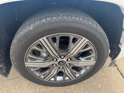 Used 2024 Toyota Sequoia Capstone AWD/4WD image 12