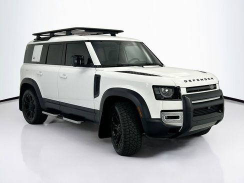 Used 2023 Land Rover Defender 110 S AWD/4WD image 3