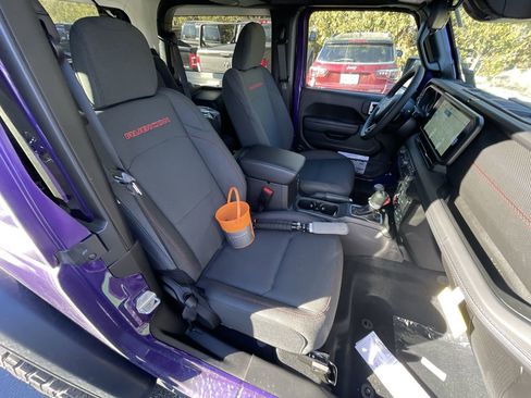 New 2026 Jeep Wrangler Rubicon w/ Xtreme 35 Tire Package image 39