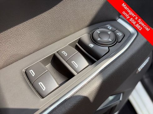 Used 2026 Chevrolet Silverado 1500 LT Trail Boss w/ LT Trail Boss Premium Package AWD/4WD image 15