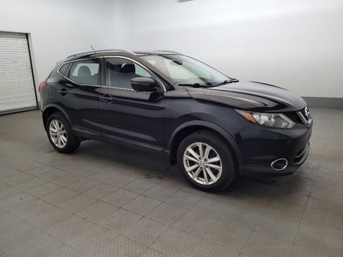 Used 2018 Nissan Rogue Sport SV w/ SV Technology Package AWD/4WD image 11
