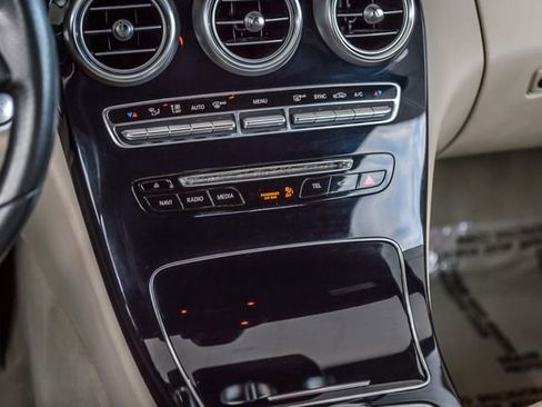 Used 2017 Mercedes-Benz C 300 4MATIC Cabriolet image 39