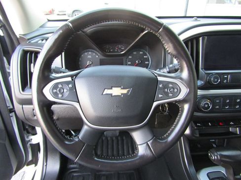 Used 2020 Chevrolet Colorado LT w/ Safety Package image 5