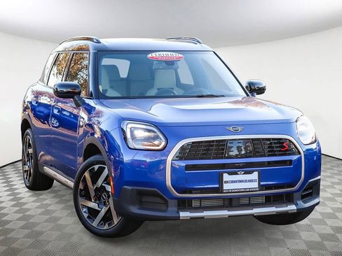 Used 2025 MINI Cooper Countryman S image 1