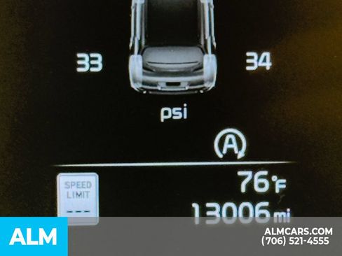 Used 2025 Kia Soul LX w/ LX Technology Package FWD image 21
