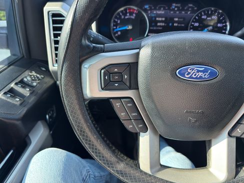 Used 2017 Ford F350 Lariat w/ Lariat Ultimate Package AWD/4WD image 21