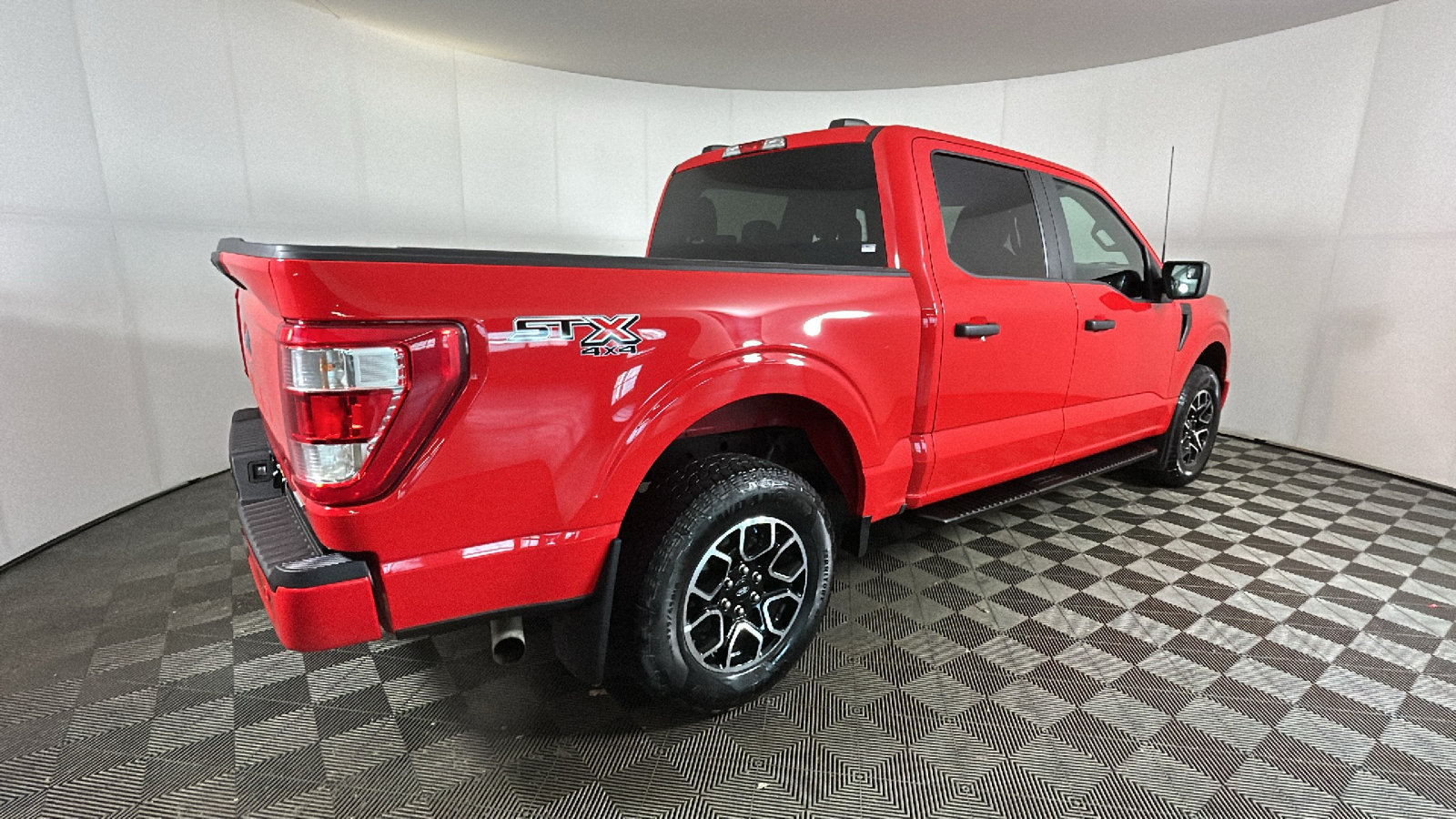 Used 2023 Ford F150 XL w/ Trailer Tow Package AWD/4WD image 3