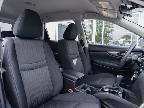 Used 2020 Nissan Rogue S AWD/4WD image 26
