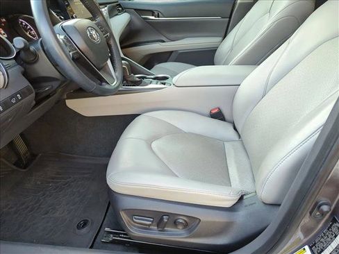Used 2024 Toyota Camry XLE image 16