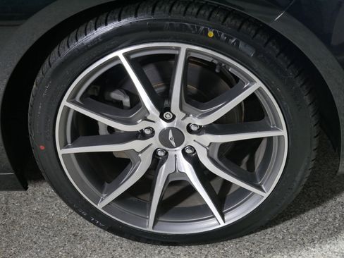 Used 2022 Genesis G70 2.0T w/ Prestige Package image 15