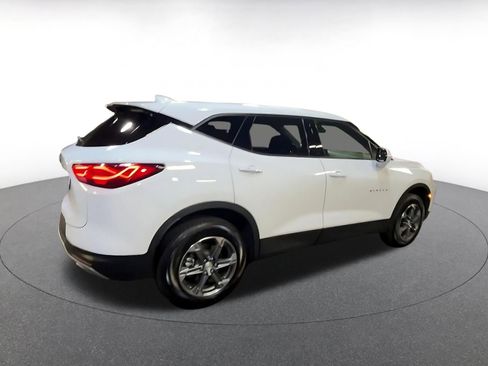 Used 2025 Chevrolet Blazer LT image 15