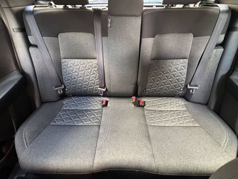 Used 2025 Nissan Kicks SV FWD image 31