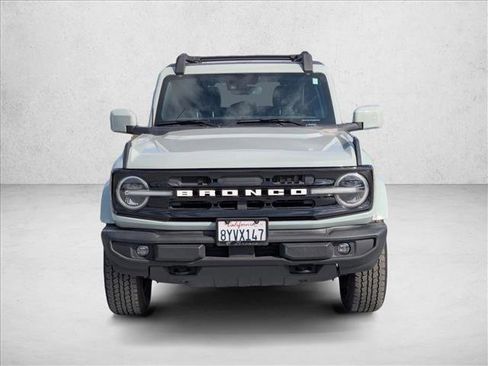 Used 2021 Ford Bronco Outer Banks image 2