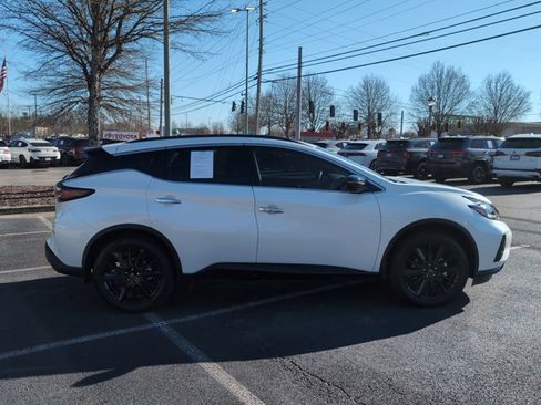 Used 2024 Nissan Murano SV w/ SV Midnight Edition Package image 4