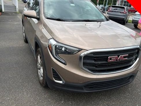 Used 2019 GMC Terrain SLE w/ Driver Convenience Package AWD/4WD image 1