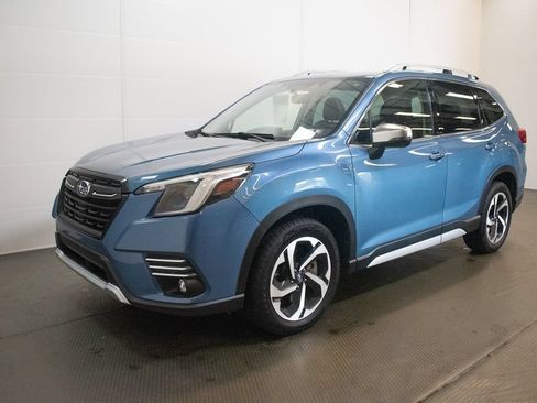 Used 2023 Subaru Forester Touring w/ Popular Package #2 AWD/4WD image 8