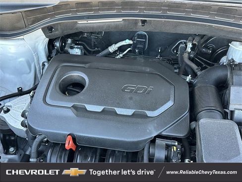 Used 2017 Hyundai Santa Fe Sport image 33