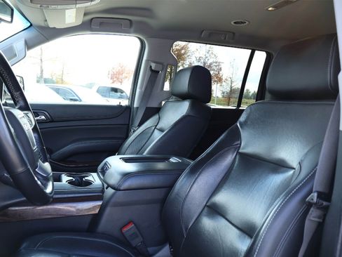 Used 2019 GMC Yukon XL SLT image 11