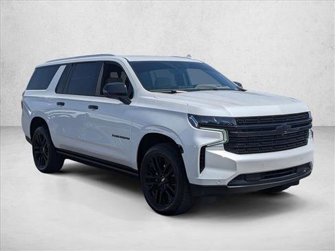 Certified 2024 Chevrolet Suburban Premier image 3