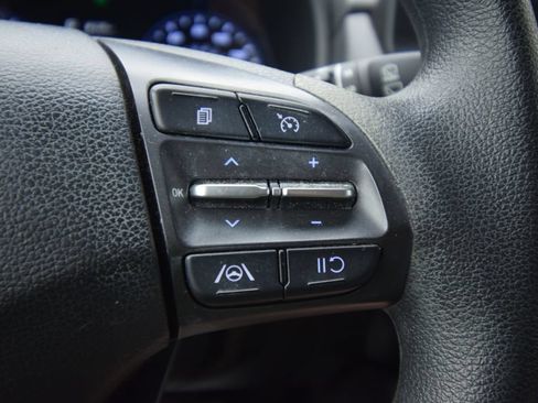Used 2022 Hyundai Kona SEL AWD/4WD image 34