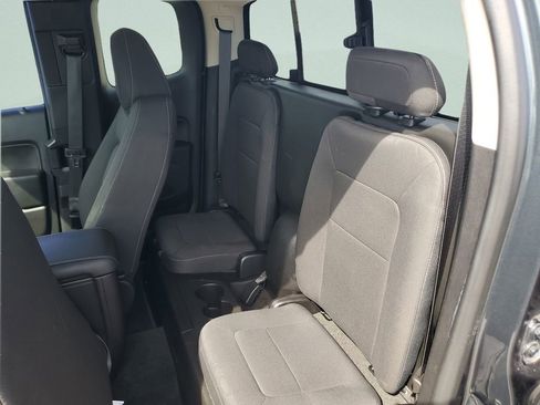 Used 2018 Chevrolet Colorado LT w/ LT Convenience Package image 12