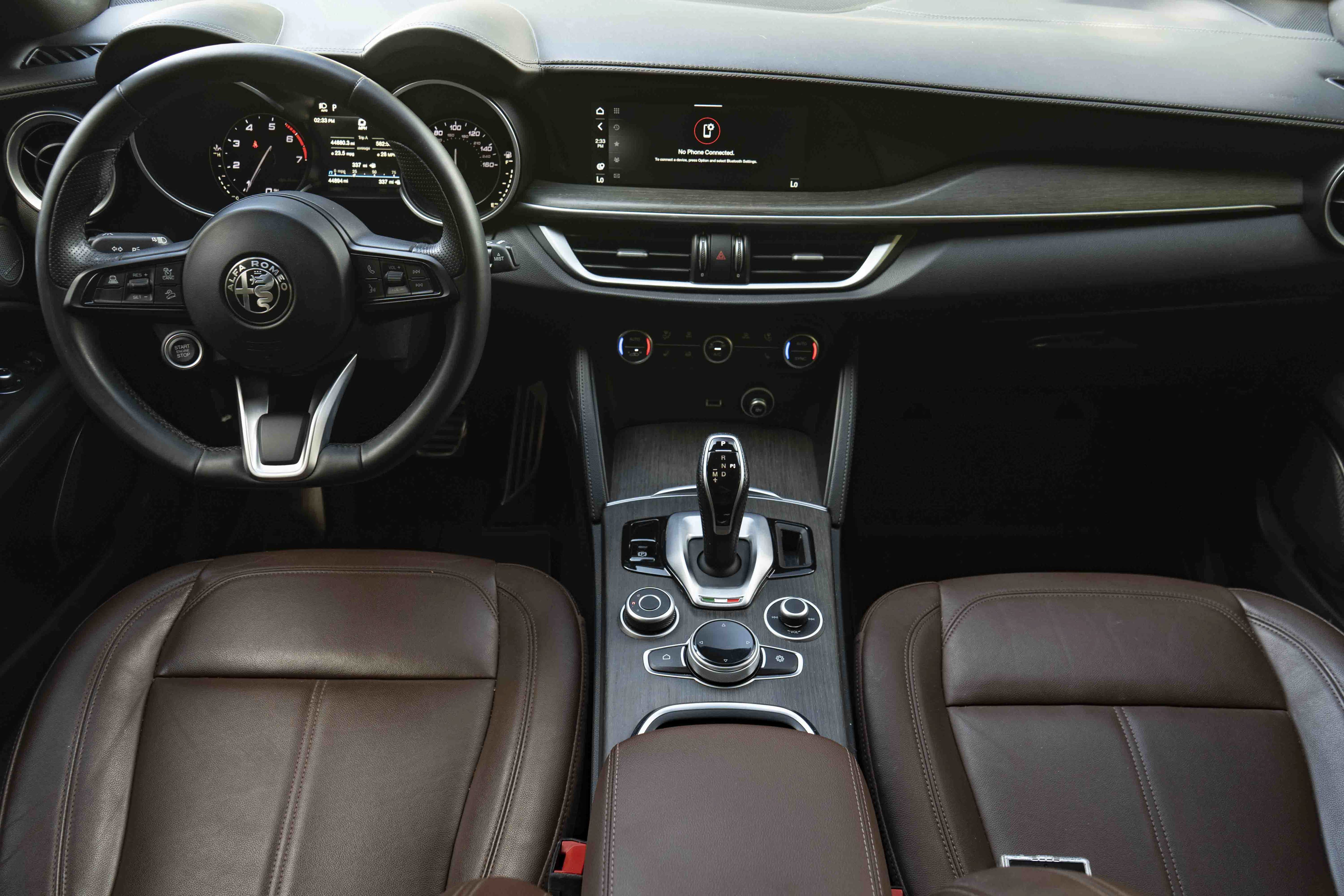 Used 2022 Alfa Romeo Stelvio Ti AWD/4WD image 26