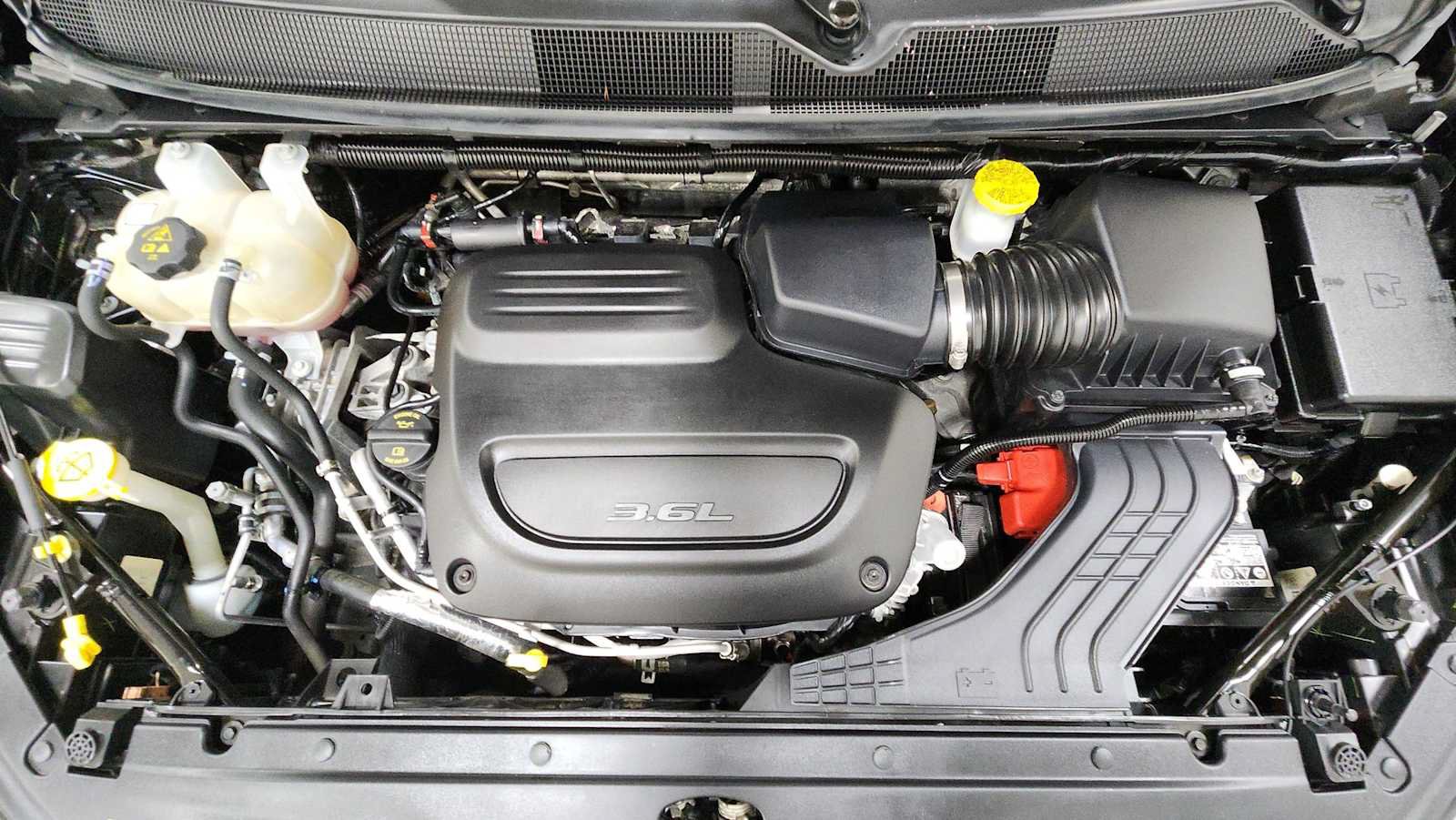 Used 2023 Chrysler Pacifica Touring-L FWD image 30