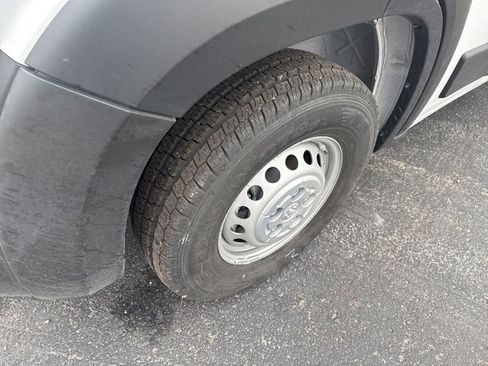 Used 2024 RAM ProMaster 2500 image 16