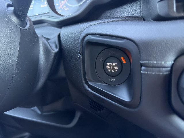 Used 2025 Jeep Gladiator Rubicon AWD/4WD image 35
