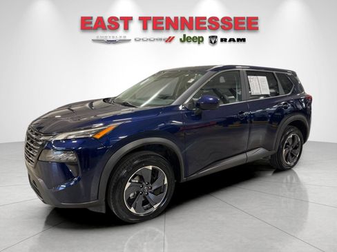 Used 2024 Nissan Rogue SV FWD image 7
