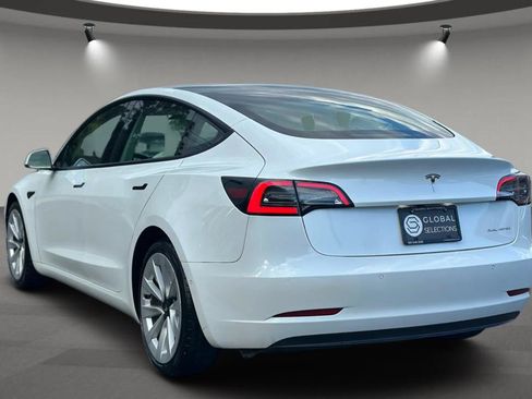 Used 2022 Tesla Model 3 Long Range AWD/4WD image 4