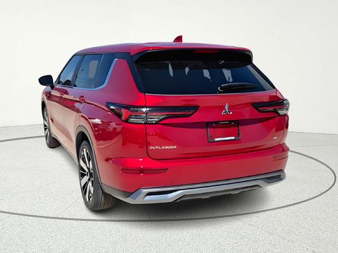 New 2026 Mitsubishi Outlander SE FWD image 5