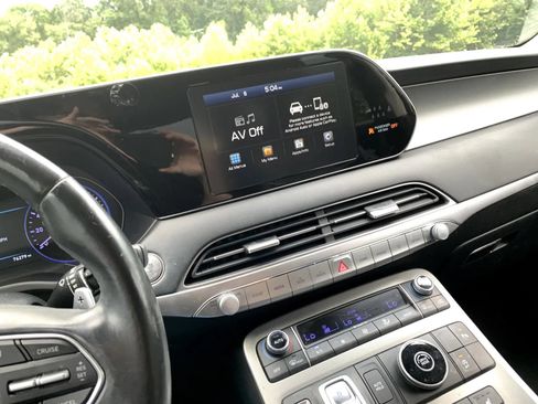 Used 2020 Hyundai Palisade SEL w/ Premium Package FWD image 15