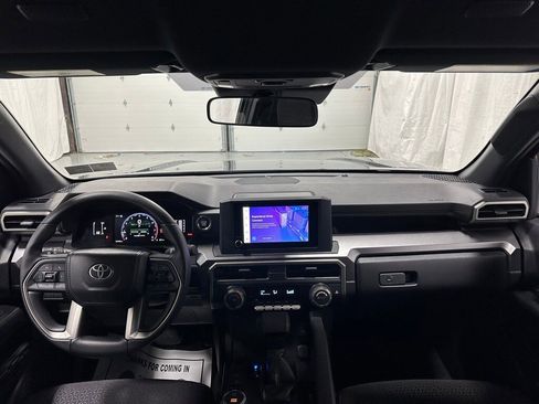 Used 2025 Toyota 4Runner SR5 image 41