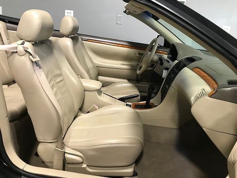 Used 2002 Toyota Solara SLE FWD image 22