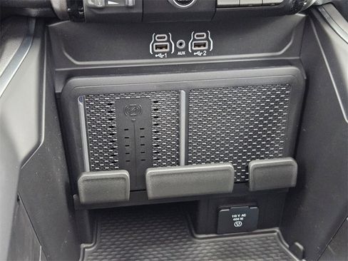 New 2026 RAM 1500 4x4 Crew Cab image 31