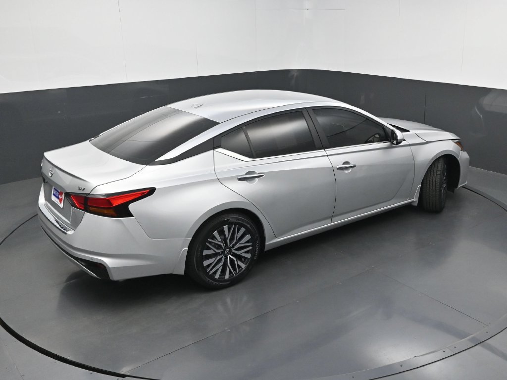Used 2023 Nissan Altima 2.5 SV FWD image 31