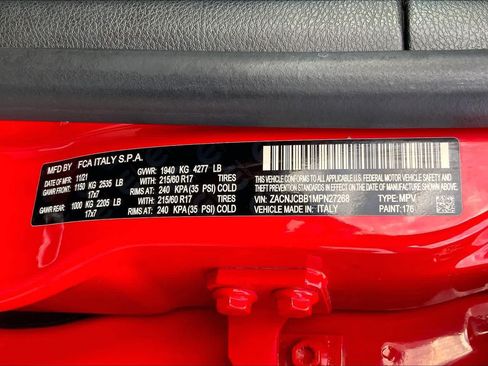 Used 2021 Jeep Renegade Latitude FWD image 36