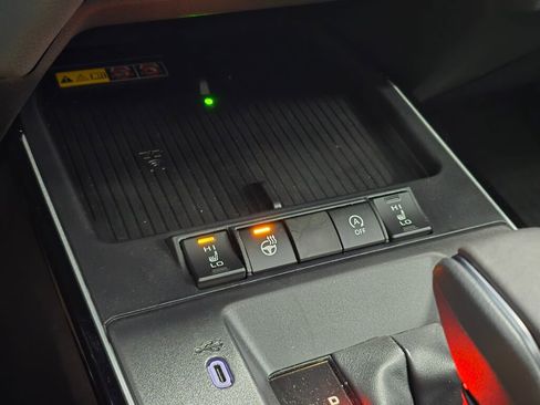 Certified 2026 Toyota Corolla Cross XLE image 35