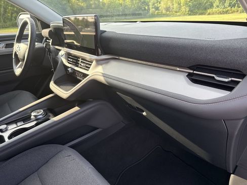 New 2026 Ford Explorer Active RWD image 28
