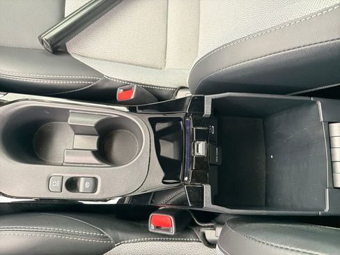Used 2025 Toyota Corolla XSE FWD image 38