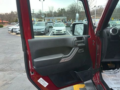 Used 2013 Jeep Wrangler Unlimited Sahara w/ Dual Top Group image 10