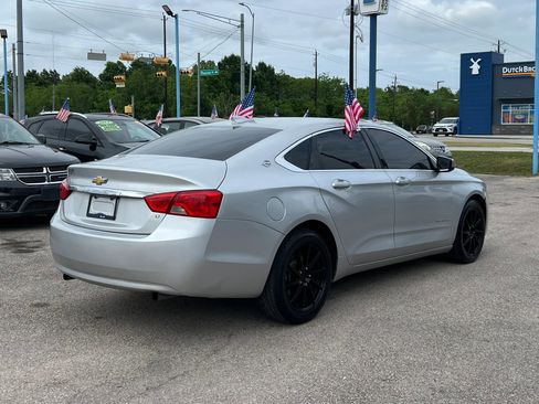 Used 2017 Chevrolet Impala LT image 6
