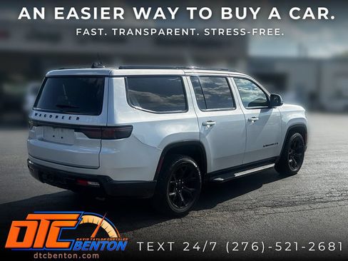 Used 2024 Jeep Wagoneer Series II AWD/4WD image 3