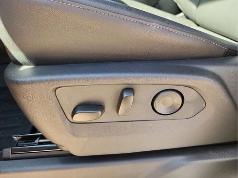 New 2026 GMC Sierra 1500 SLT AWD/4WD image 16