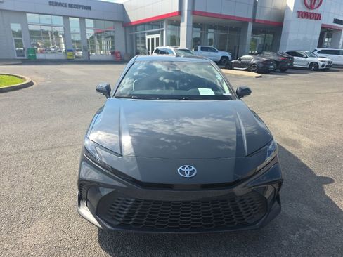 Certified 2025 Toyota Camry SE FWD image 2