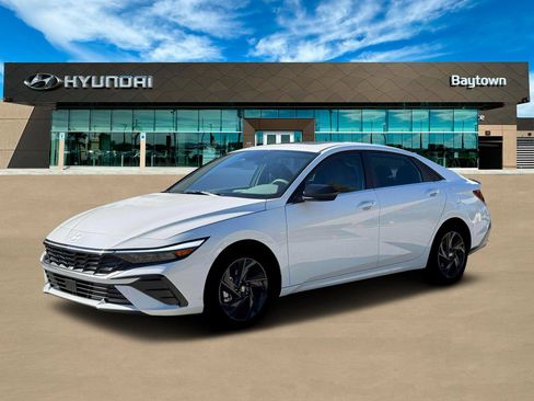 New 2026 Hyundai Elantra SEL Sport Premium w/ Cargo Package FWD image 2