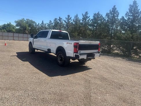 Used 2025 Ford F350 Platinum w/ FX4 Off-Road Package AWD/4WD image 4