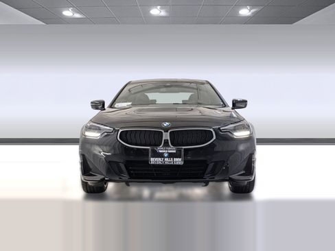 Used 2025 BMW 230i Coupe w/ Convenience Package RWD image 5